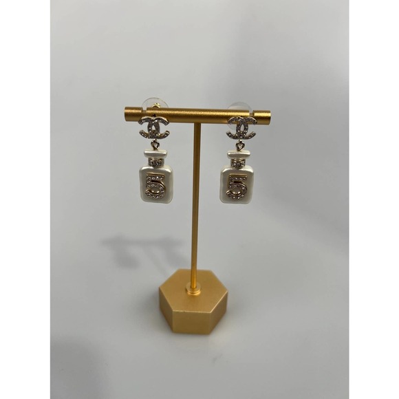 NIB CHANEL 22S CC NO.5 PERFUME BOTTLE DROP EARRINGS - Picture 10 of 15